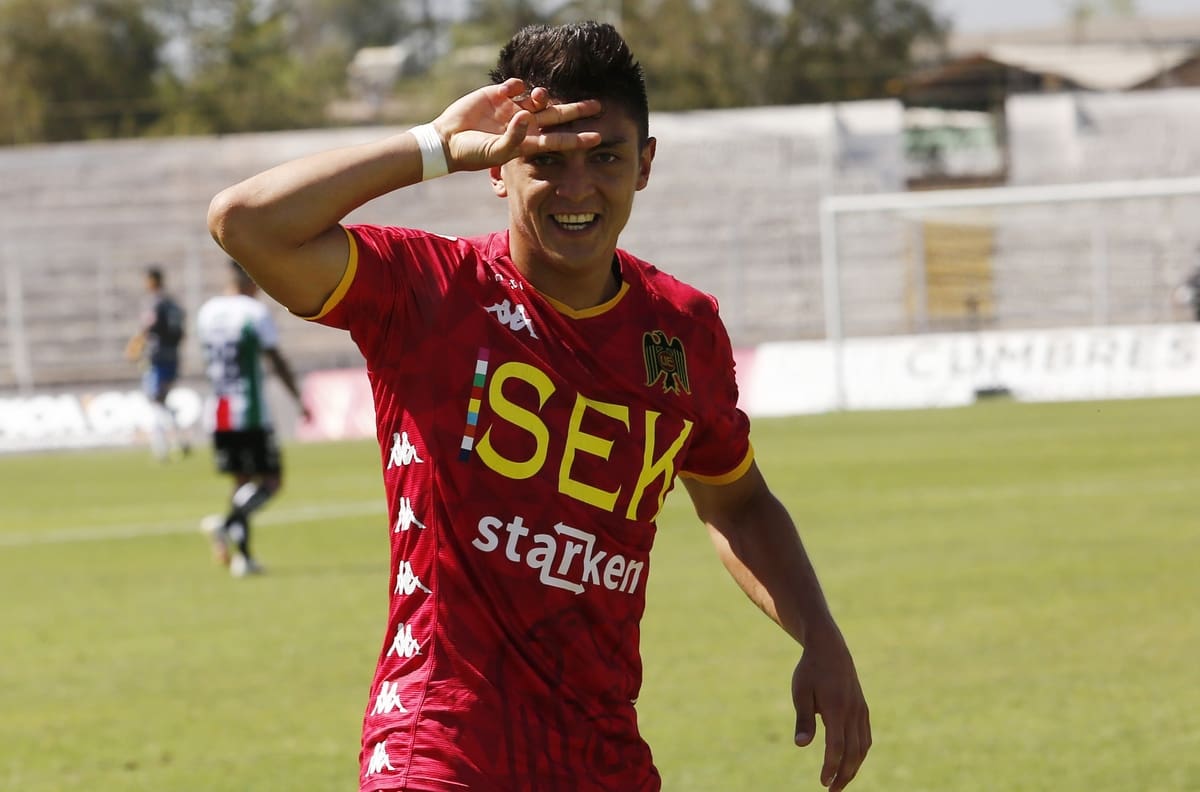 Opositores a Mosa en Blanco y Negro se niegan al fichaje de Felipe Fritz en Colo Colo