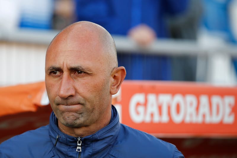 El ex entrenador de Universidad Católica, hoy en Sport Boys de Perú, recordó su estadía en San Carlos de Apoquindo. "Me fui porque no quería hacerle daño al club", afirma.