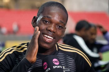 Tras su debut en Colo Colo: exclub de Manley Clerveaux recordó motivadoras palabras del delantero