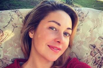 Dedicada a la crianza consciente: Esta es la nueva vida Francesca Cigna, "Blanquita Nieves"