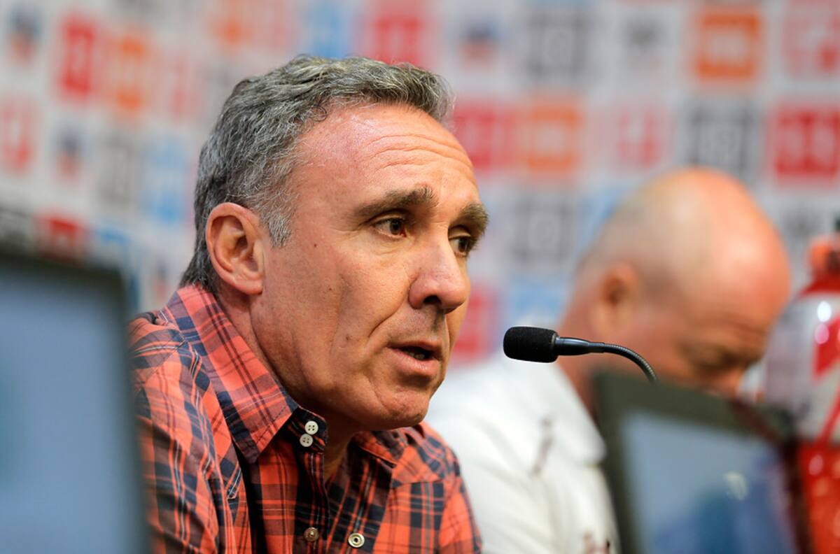 Espina y el récord de Paredes: "Tiene 216 y sigue siendo el goleador histórico"