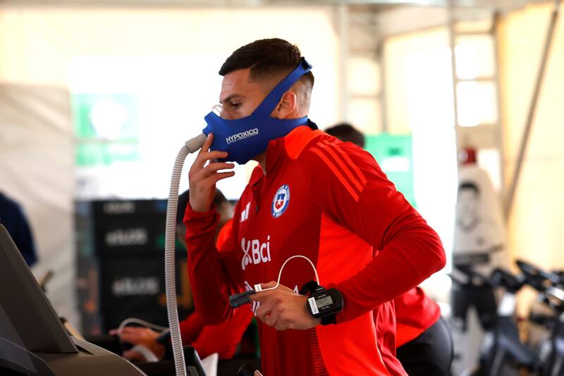 se prepara para el partido contra Bolivia. Fotografías: Carlos Parra – Comunicaciones FFCh