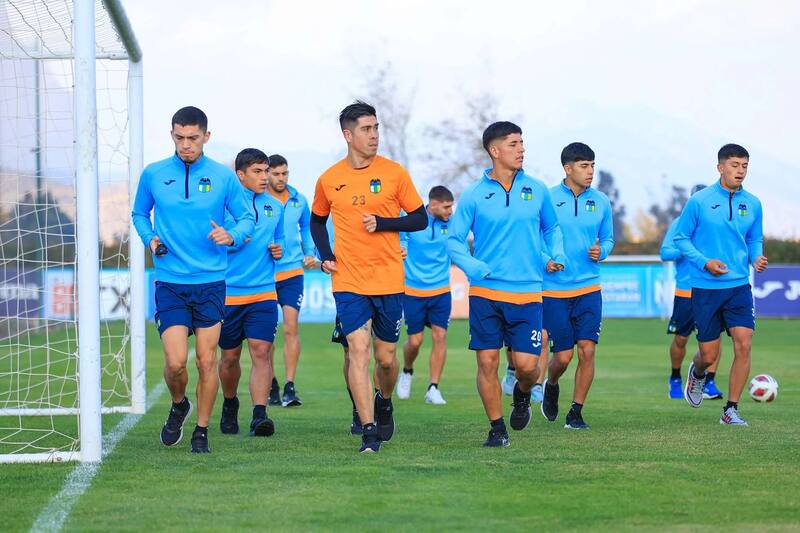 Entrenamiento del Capo de Provincia. Prensa: O'Higgins.