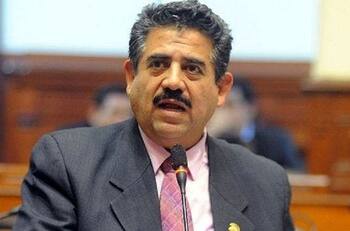 Renunció el presidente de Perú, Manuel Merino, tras masivas protestas en todo el país