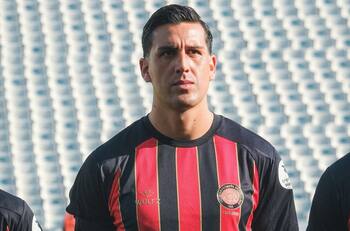 “Yo no cierro puertas”: Enzo Roco entre las opciones de Colo Colo para reemplazar a Alan Saldivia