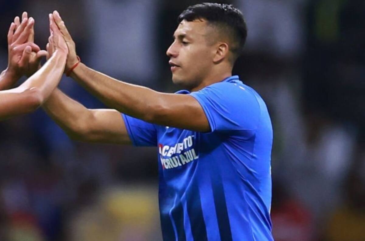 El espaldarazo que le dio el nuevo DT de Cruz Azul a Iván Morales pese a las furiosas críticas de los hinchas