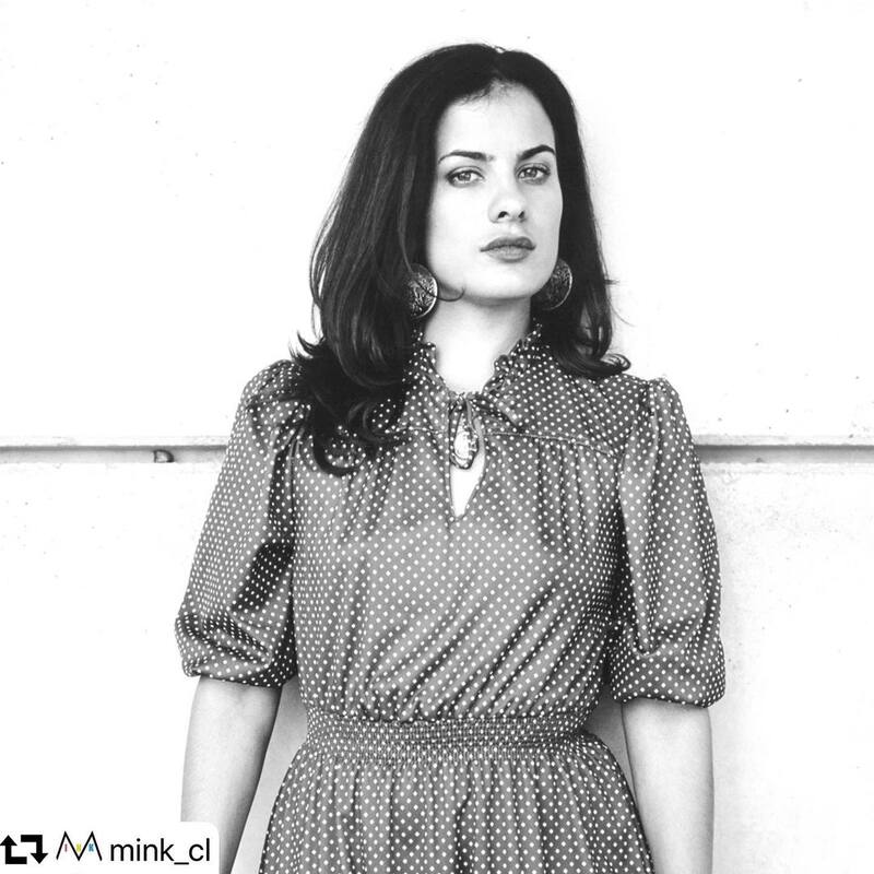 trabaja como directora audiovisual además de actriz.