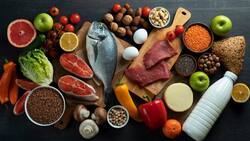 La dieta ideal para combatir la anemia: Recomiendan tres frutas y otros alimentos