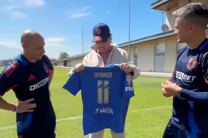 Estuvo de visita en el Centro Deportivo Azul.