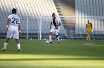 Enzo Roco fue titular en empate del Karagumruk en la SuperLiga Turca