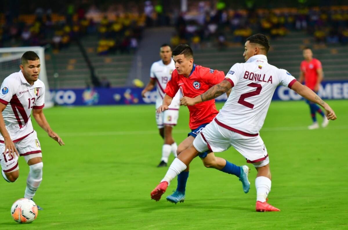 La Roja Sub 23 rescató vital triunfo ante Venezuela y lidera grupo en Preolímpico