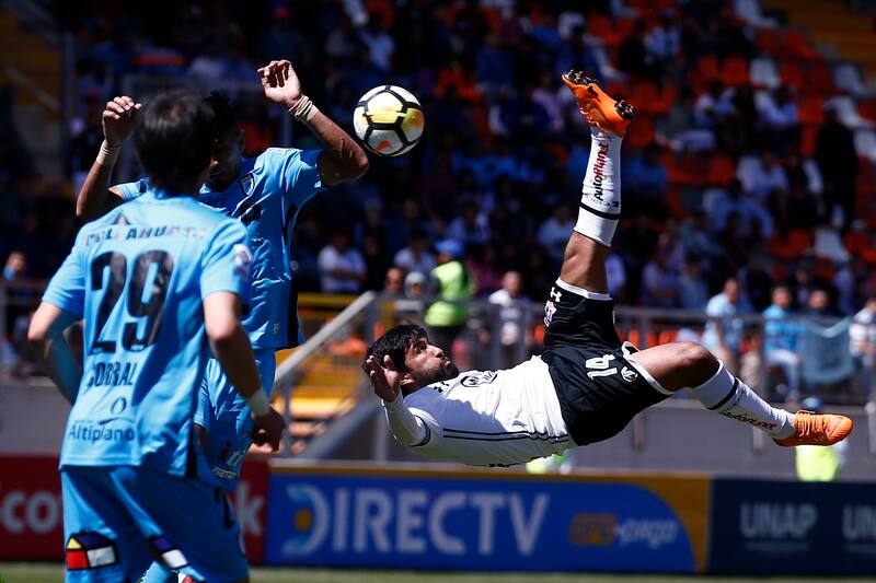 en su paso por Colo Colo.