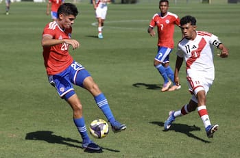 Chile Sub-20 mantiene el invicto ante Perú con brillo de sus figuras internacionales