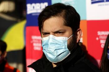 Crispi por Covid de Boric: "No se ha sentido muy bien, sigue con fiebre y dolor de cabeza"