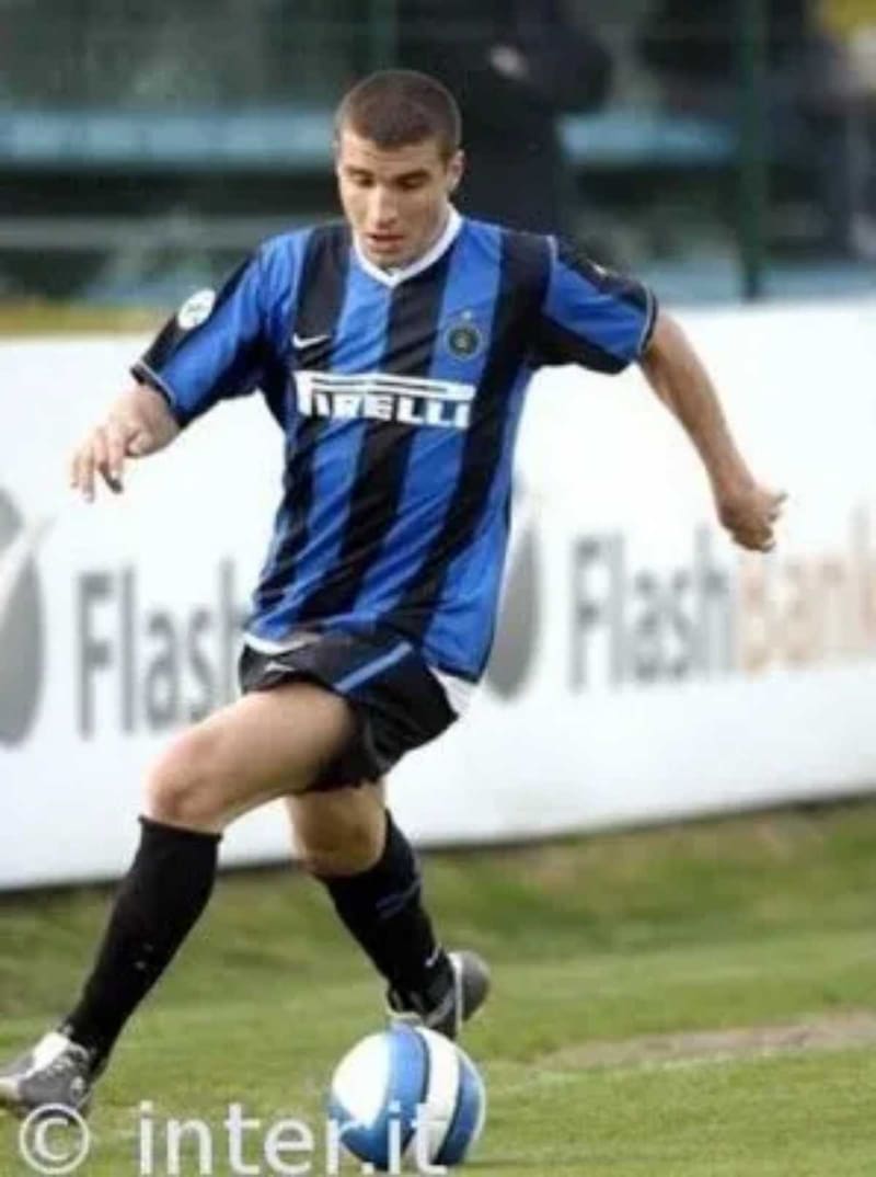 Llegó en 2006 a Inter, aunque jugó más en el equipo Primavera que en el plantel de honor. Foto: Inter