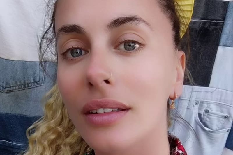 habló de su separación después de seis años en pareja. Créditos: @katap_oficial.