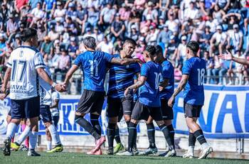 Jaime García mete miedo: Huachipato goleó a Naval y se quedó con el Clásico Chorero