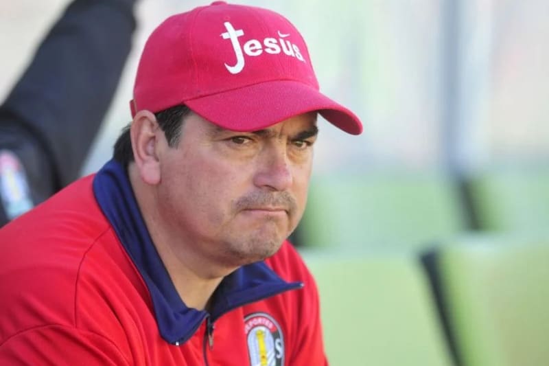 El hoy director técnico profesa la fe cristiana.