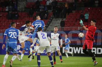 Club del fútbol chileno cambió su escudo: “Los colores continúan siendo los mismos”