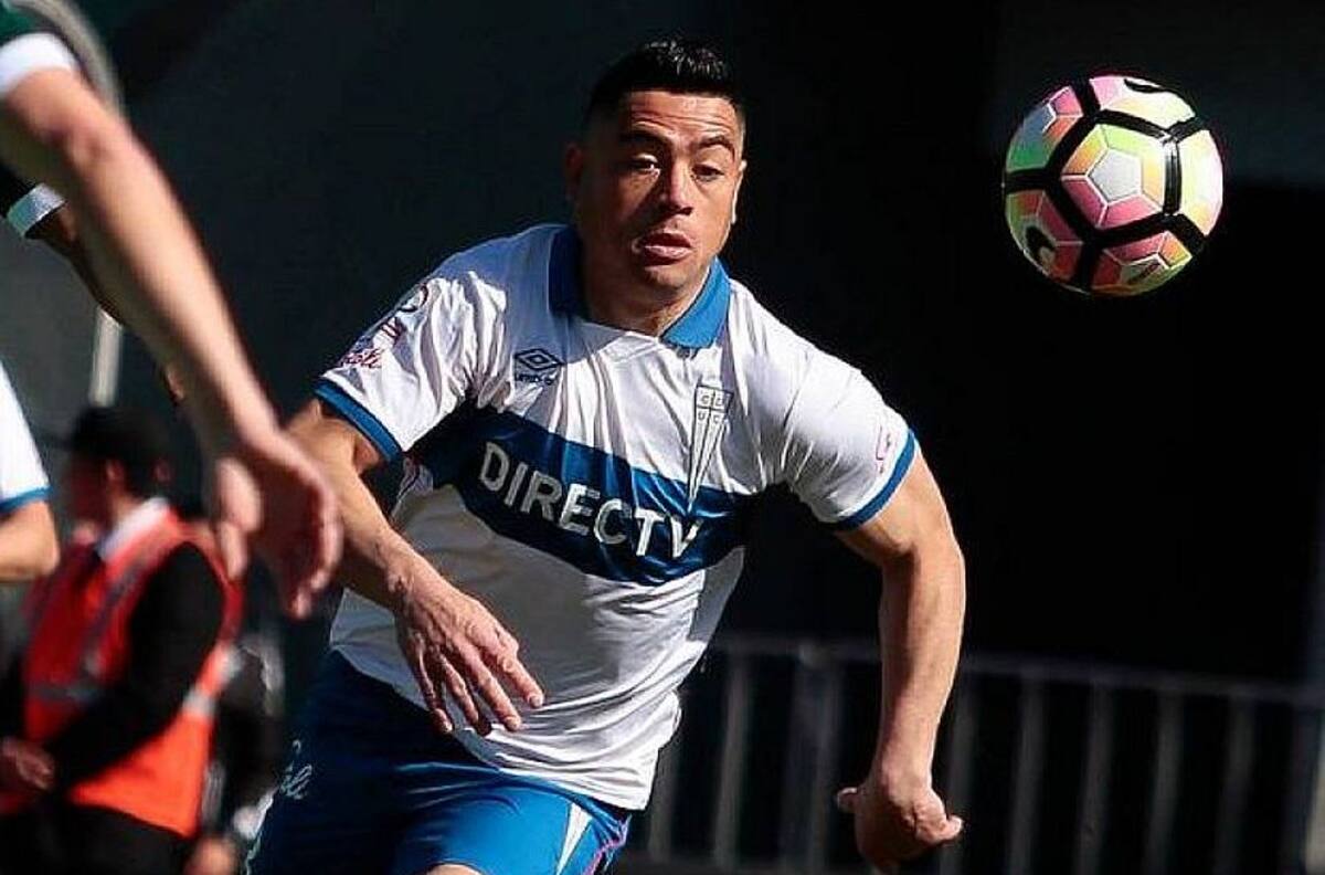 Diego Vallejos dejará Universidad Católica y será nuevo refuerzo de Palestino
