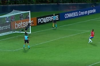VIDEO | Con un nudo en la garganta: este fue el penal con que La Roja Femenina clasificó al repechaje mundialista