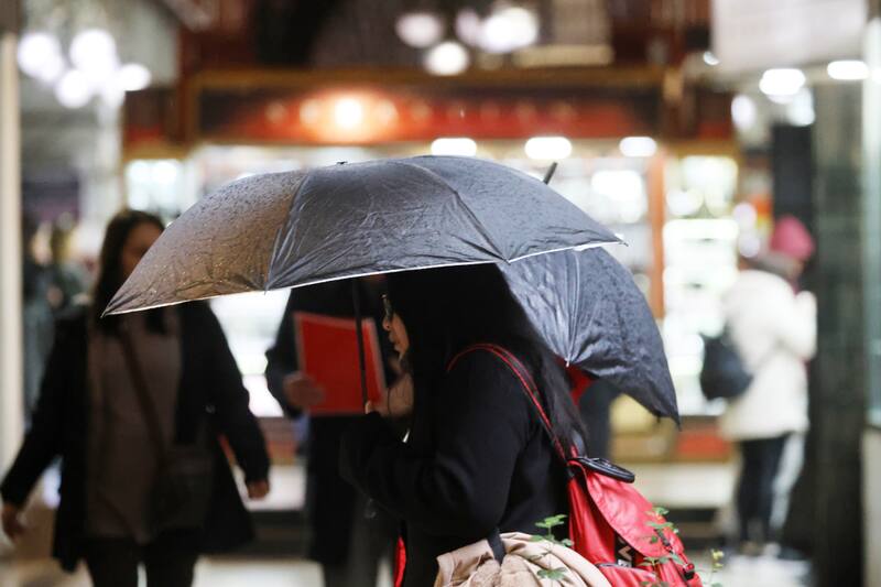 Las precipitaciones llegarán además con posibles tormentas eléctricas y un notorio descenso en las temperaturas. Créditos: Jonnathan Oyarzun/Aton Chile.