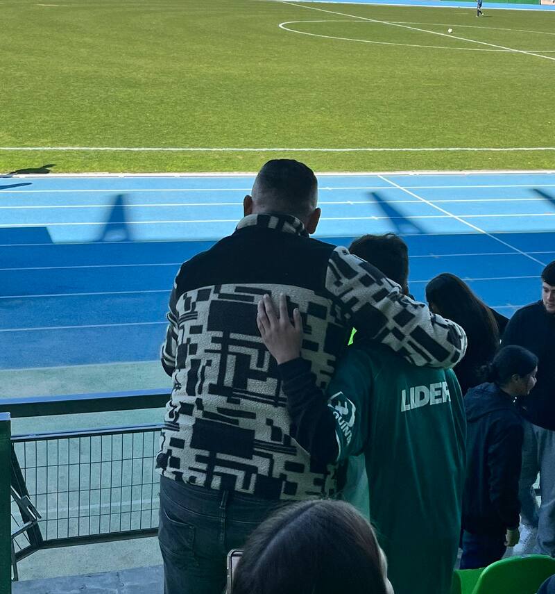 Jaime García, en las tribunas del Elías Figueroa. Foto: Twitter @parraseando