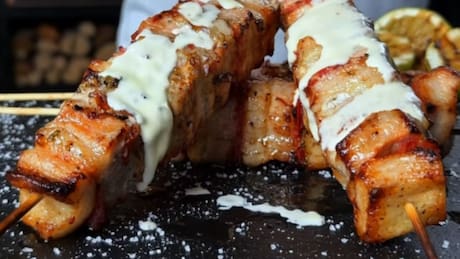 Brochetas de malaya a la pizza: La receta ideal para darle la bienvenida al 2026