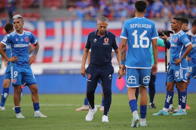 El entrenador de Universidad de Chile, Gustavo Alvarez.