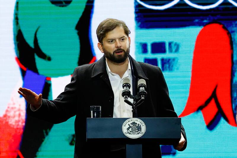 Presidente Boric reitera el llamado a celebrar de forma segura.