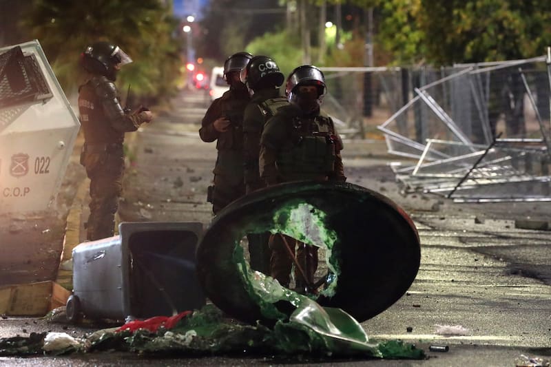 El informe de Asuntos Internos de Carabineros, al que accedió Ciper Chile, reveló nuevos detalles de los sucesos. (Foto: Aton)