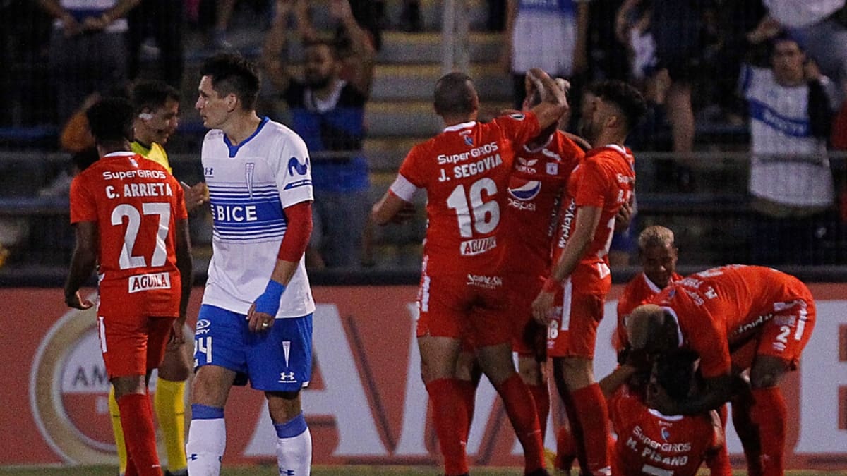 Lunari y Vázquez explicaron por qué la UC no rinde en el exterior