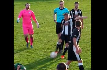 VIDEO | A lo "Candonga" Carreño: la tarde de furia de futbolista escocés que derribó a golpes a sus rivales