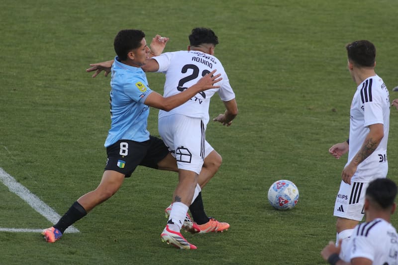 El volante de O'Higgins en el partido contra Colo Colo en Rancagua. Foto: ATON.