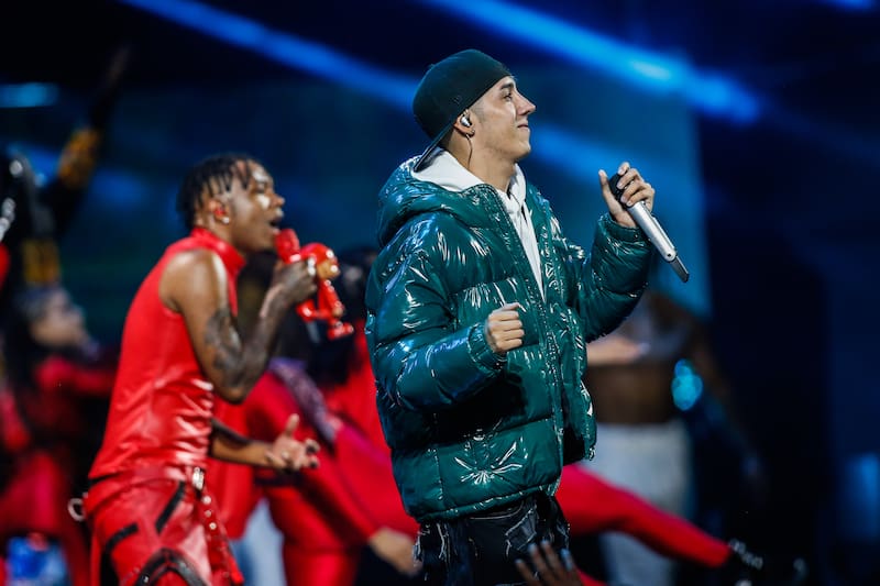 Vina del Mar, 23 de Febrero de 2023
El cantante Polima Westcoast se presenta en la quinta noche del Festival de Vina del mar 2023. En la fotografia con Pailita.
Cristobal Basaure/Aton Chile