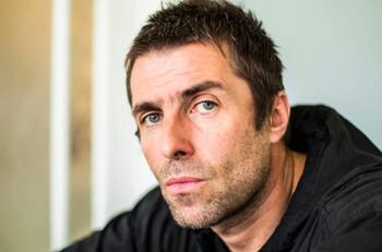 Liam Gallagher mandó a Wuhan a los creadores de la camiseta del City