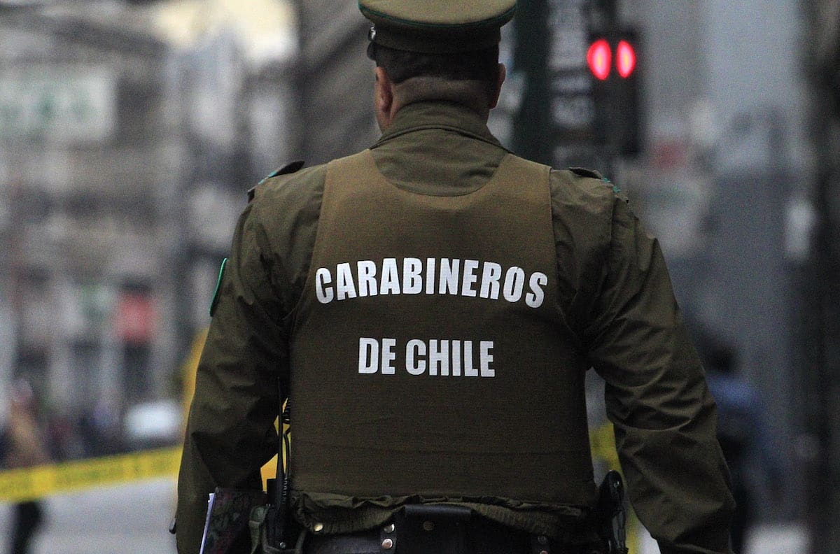 Confirman brote de COVID-19 en Carabineros: más de 30 contagiados en comisaría de Valparaíso