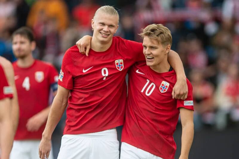 Erling Haaland y Martin Odegaard en Noruega.