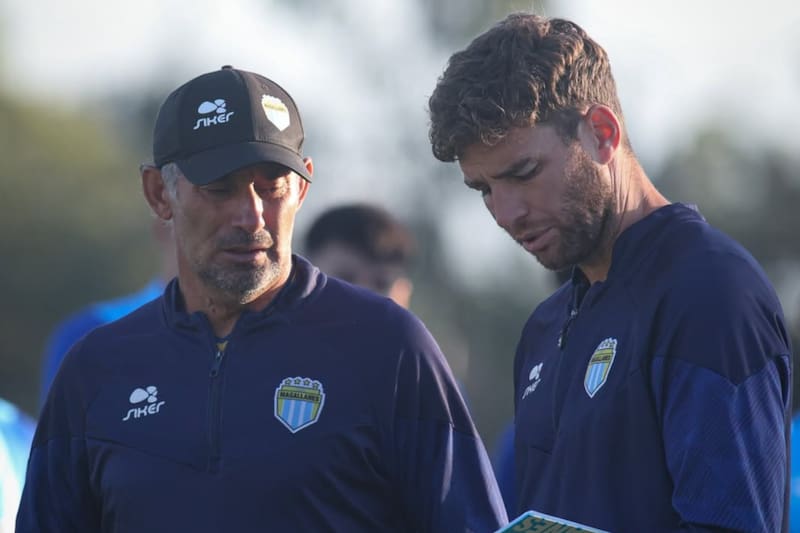 El DT en Magallanes. Foto: @magallanescd en Instagram.