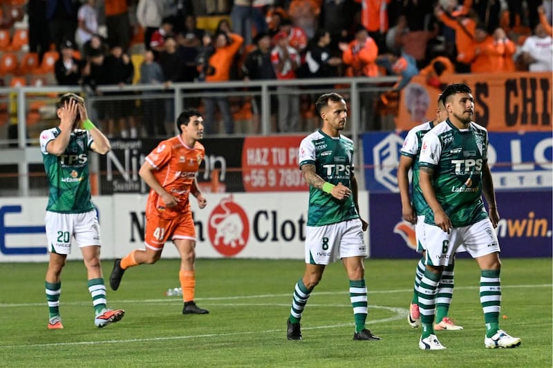 Sentenciado el descalabro de Wanderers en la Liguilla por el Ascenso, se espera una renovación total para 2026. Foto: Agencia Aton.