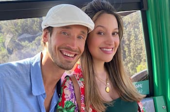 Actor en Hollywood y de origen estonio: Quién es Deniss Rakovitch, el esposo de Daniela Palavecino