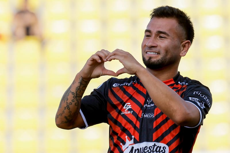 El delantero en Deportes Limache. Foto: Agencia Aton