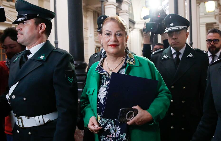 Ángela Vivanco tendrá 20 días para responder a los cuestionamientos que le hizo el Pleno de la Corte Suprema.
