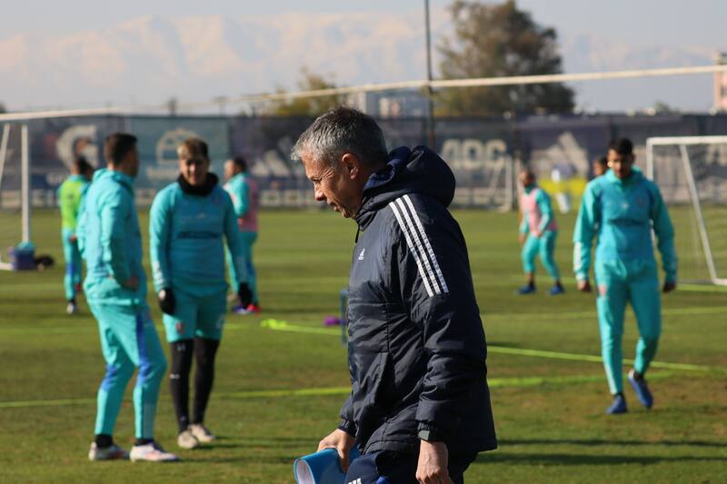 en el entrenamiento de Universidad de Chile.