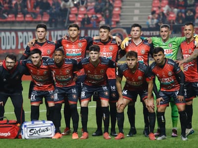 “Juega como adulto”: Deportes Limache se aferra a juvenil de la U que los salvará con los minutos Sub-21