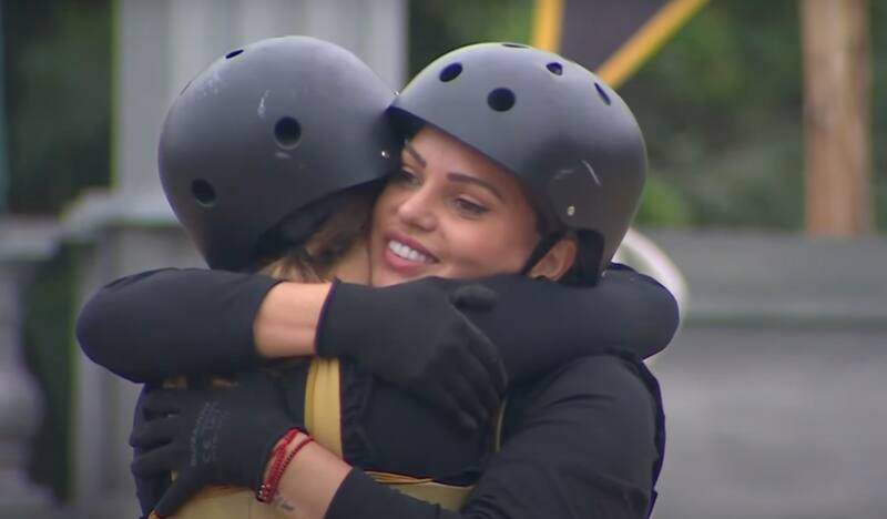 Faloon Larraguibel y Daniela Colett deciden empatar en la última competencia de mujeres.