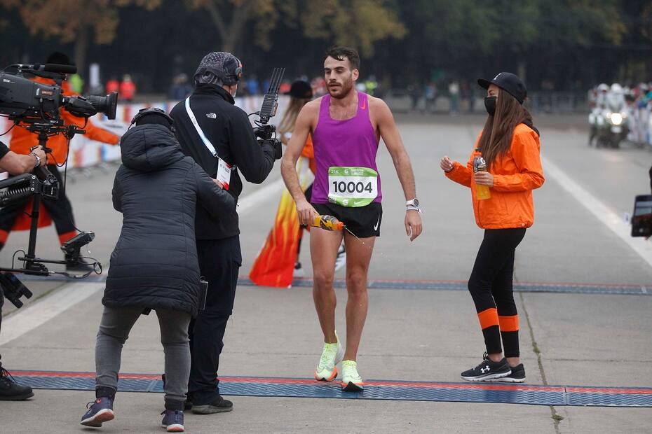 Los corredores tendrán distintos desafíos en el Maratón de Santiago Juan Eduardo Lopez/Aton Chile