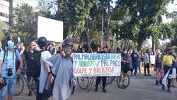 Masiva manifestación en contra de la violencia estatal y policial se registra en Plaza Ñuñoa