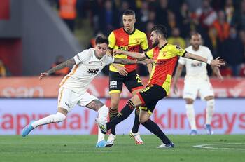 El compañero de lujo que podría tener Erick Pulgar en el Galatasaray