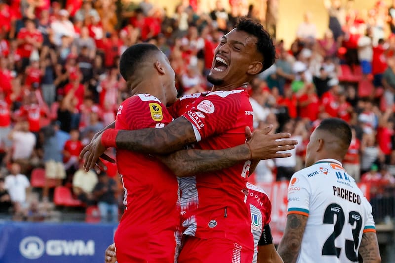 El defensor ha comenzado a consolidarse en su préstamo en Unión La Calera. Foto: Agencia ATON.